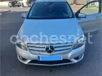 Usado Mercedes B180 109 CV (80 kW) 2013 Gris / plata Utilitario