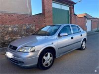 Usado Opel Astra Elegance 100 CV (73 kW) 1998 Gris / plata Berlina
