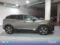 Usado Peugeot 3008 Allure 131 CV (96 kW) 2020 Marrón SUV