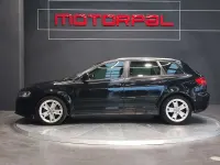 Usado Audi A3 Sportback Ambition 140 CV (102 kW) 2009 Negro Utilitario