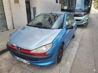 Usado Peugeot 206 70 CV (51 kW) 1999 Azul Utilitario