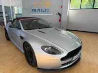 Usado Aston Martin V8 Vantage 420 CV (308 kW) 2009 Gris / plata Descapotable