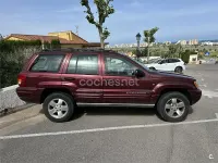 Usado Jeep Grand Cherokee Laredo 140 CV (102 kW) 2000 Granate SUV