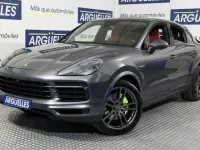 Usado Porsche Cayenne E-Hybrid Coupe 462 CV (339 kW) 2020 Gris SUV