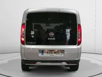 Usado Fiat Doblò Trekking 121 CV (88 kW) 2022 Gris Monovolumen