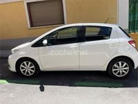 Usado Toyota Yaris Active 90 CV (66 kW) 2014 Blanco Utilitario