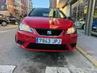 Usado Seat Ibiza Reference 90 CV (66 kW) 2016 Rojo Berlina