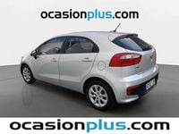 Usado Kia Rio 75 CV (55 kW) 2016 Gris plata Utilitario