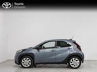 Usado Toyota Aygo X Play 72 CV (52 kW) 2024 Gris / plata SUV