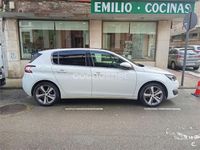 Usado Peugeot 308 Allure 120 CV (88 kW) 2015 Blanco Berlina
