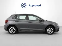 Usado VW Polo 95 CV (69 kW) 2022 Gris Utilitario