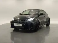 Usado Toyota Yaris 261 CV (191 kW) 2021 Negro Utilitario