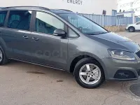 Usado Seat Alhambra 4Drive 140 CV (102 kW) 2014 Gris / plata Monovolumen