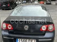 Usado VW Passat Trendline 115 CV (84 kW) 2006 Azul Berlina