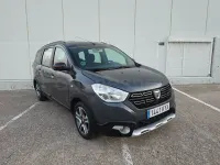 Usado Dacia Lodgy Comfort 130 CV (95 kW) 2019 Negro Monovolumen