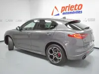 Usado Alfa Romeo Stelvio Veloce 209 CV (153 kW) 2022 Gris SUV