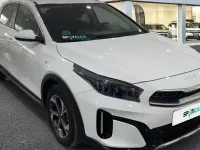 Usado Kia XCeed 120 CV (88 kW) 2023 Blanco SUV