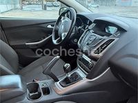 Usado Ford Focus 125 CV (91 kW) 2014 Blanco Berlina