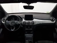 Usado Mercedes B200 136 CV (100 kW) 2018 Rojo Monovolumen