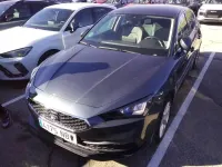 Usado Seat Leon Style 115 CV (84 kW) 2025 Gris/plata