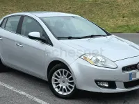 Usado Fiat Bravo Dynamic 120 CV (88 kW) 2007 Gris / plata Utilitario