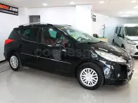Usado Peugeot 207 92 CV (67 kW) 2010 Negro Familiar