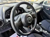 Usado Mazda 2 90 CV (66 kW) 2017 Gris / plata Berlina