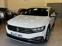 Usado VW Passat Alltrack 200 CV (147 kW) 2022 Blanco Familiar