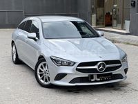 Usado Mercedes CLA180 Shooting Brake 136 CV (100 kW) 2022 Gris / plata Familiar