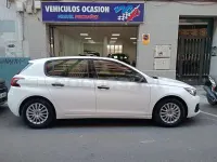 Usado Peugeot 308 Access 100 CV (73 kW) 2019 Blanco Berlina