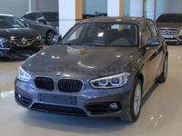 Usado BMW 118 Sport Line 150 CV (110 kW) 2019 Gris / plata Utilitario