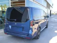 Nuevo Mercedes V300 Avantgarde 239 CV (175 kW) 2026 Azul Monovolumen