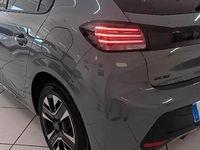 Nuevo Peugeot 208 Allure 102 CV (75 kW) 2025 Gris Utilitario