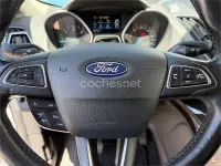 Usado Ford Kuga Titanium 120 CV (88 kW) 2017 Blanco SUV