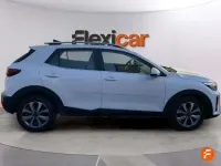Usado Kia Stonic 84 CV (61 kW) 2022 Blanco SUV