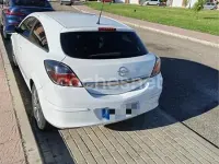 Usado Opel Astra GTC 110 CV (80 kW) 2010 Blanco Berlina