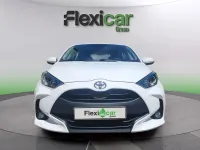 Usado Toyota Yaris Active 69 CV (50 kW) 2023 Blanco Utilitario