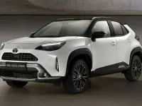 Usado Toyota Yaris Cross Active 116 CV (85 kW) 2024 Rojo SUV