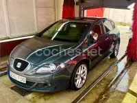 Usado Seat Leon Sport 105 CV (77 kW) 2006 Azul Utilitario