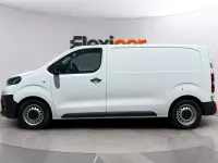 Usado Toyota Proace 102 CV (75 kW) 2024 Blanco Monovolumen