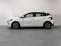 Begagnad Hyundai i20 101 HK (74 kW) 2024 Vit Sedan