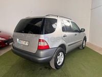 Usado Mercedes ML270 163 CV (119 kW) 2001 Gris / plata SUV