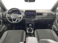 Usado VW T-Roc 116 CV (85 kW) 2025 Gris SUV