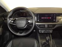 Usado Skoda Scala Essence 95 CV (69 kW) 2024 Gris Utilitario