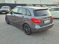 Usado Mercedes B180 109 CV (80 kW) 2013 Gris / plata Utilitario