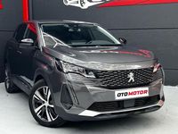 Usado Peugeot 3008 Allure 130 CV (95 kW) 2022 Gris / plata SUV