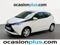 Usado Toyota Aygo X-play 69 CV (50 kW) 2017 Blanco Utilitario