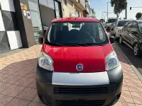 Usado Fiat Qubo Active 77 CV (56 kW) 2016 Rojo Monovolumen