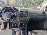 Usado VW Touran Advance 140 CV (102 kW) 2010 Gris / plata Monovolumen