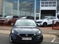 Usado Seat Leon Style 110 CV (80 kW) 2022 Gris Utilitario